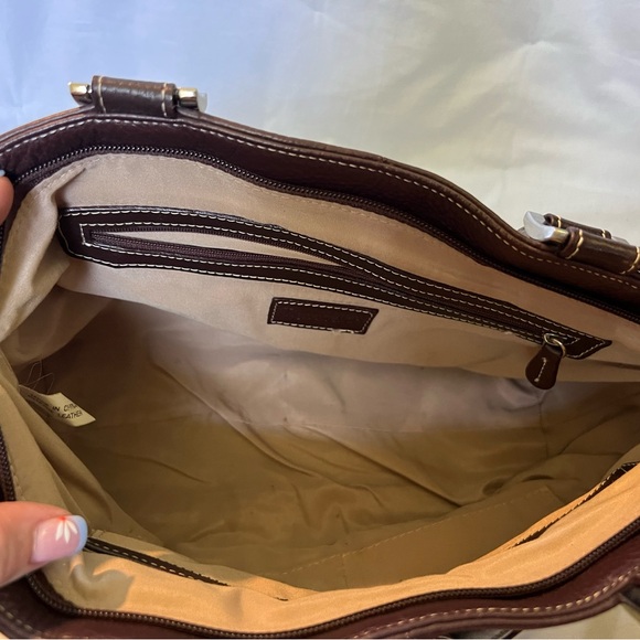 Tignanello Shoulder Bag - Picture 7 of 8